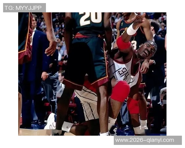 奥拉朱旺称赞文班独特投篮技巧难以防守旋转多样性令人惊叹 奥拉朱旺称赞文班独特投篮技巧难以防守旋转多样性令人惊叹