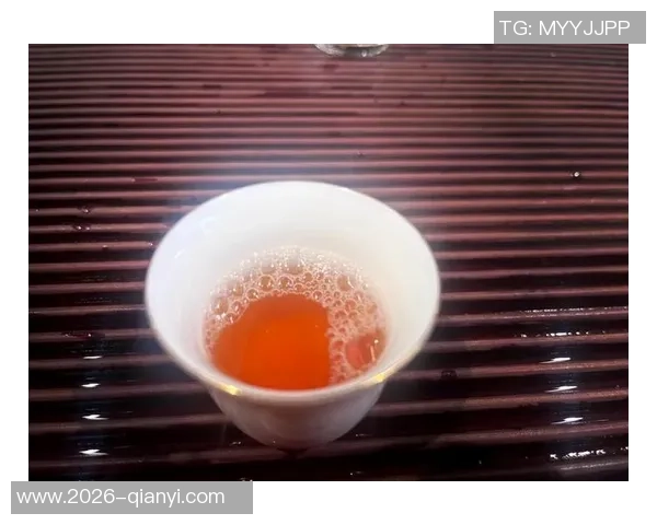 斯科尔斯艾特利马转变话题为表现喝茶不加糖的幽默瞬间 斯科尔斯艾特利马转变话题为表现喝茶不加糖的幽默瞬间