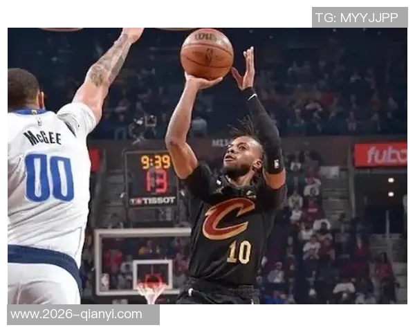 加兰表现出色三分命中率高效贡献15分5板6助球队战绩提升至正负值18最低